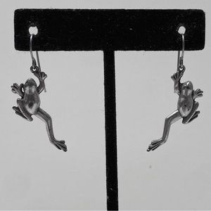 Vintage Jim Clift Design Silver Pewter Frog Drop Earrings Signed